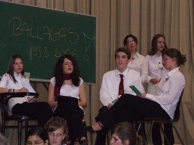 8b 3