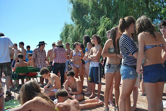 20100825-FazekasGT-strand-14