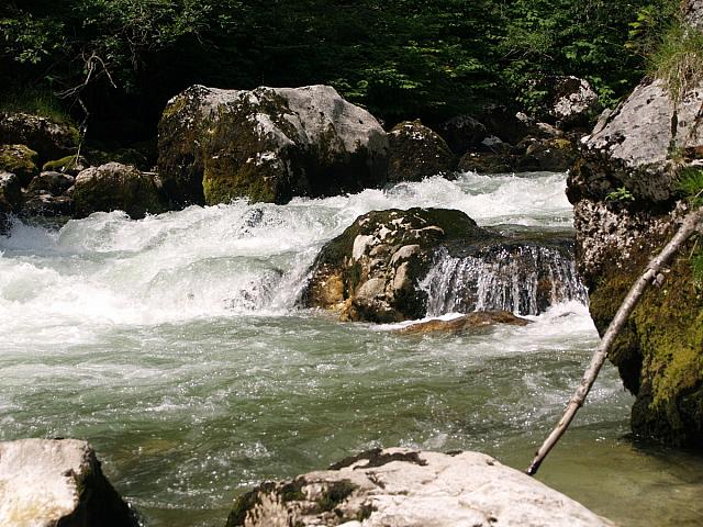 p7010471
