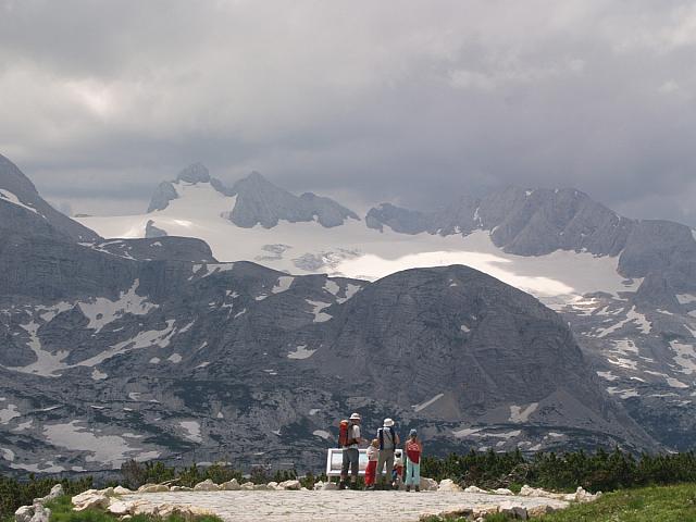 p7020546