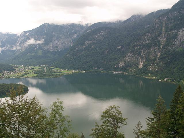 p7040677
