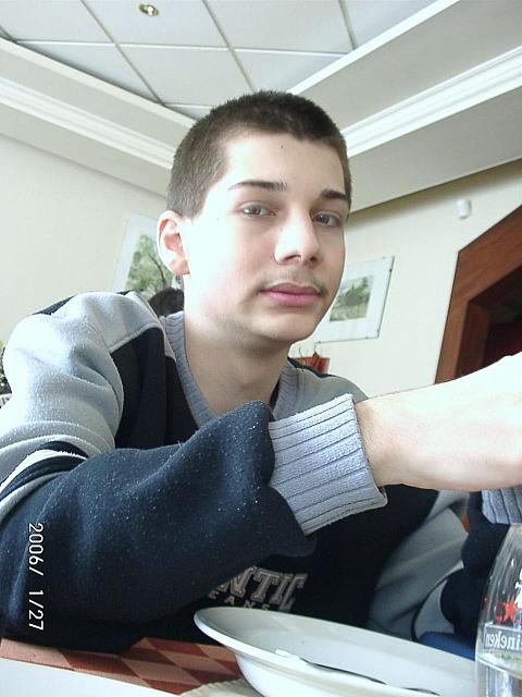 01270018 G
