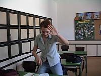 085